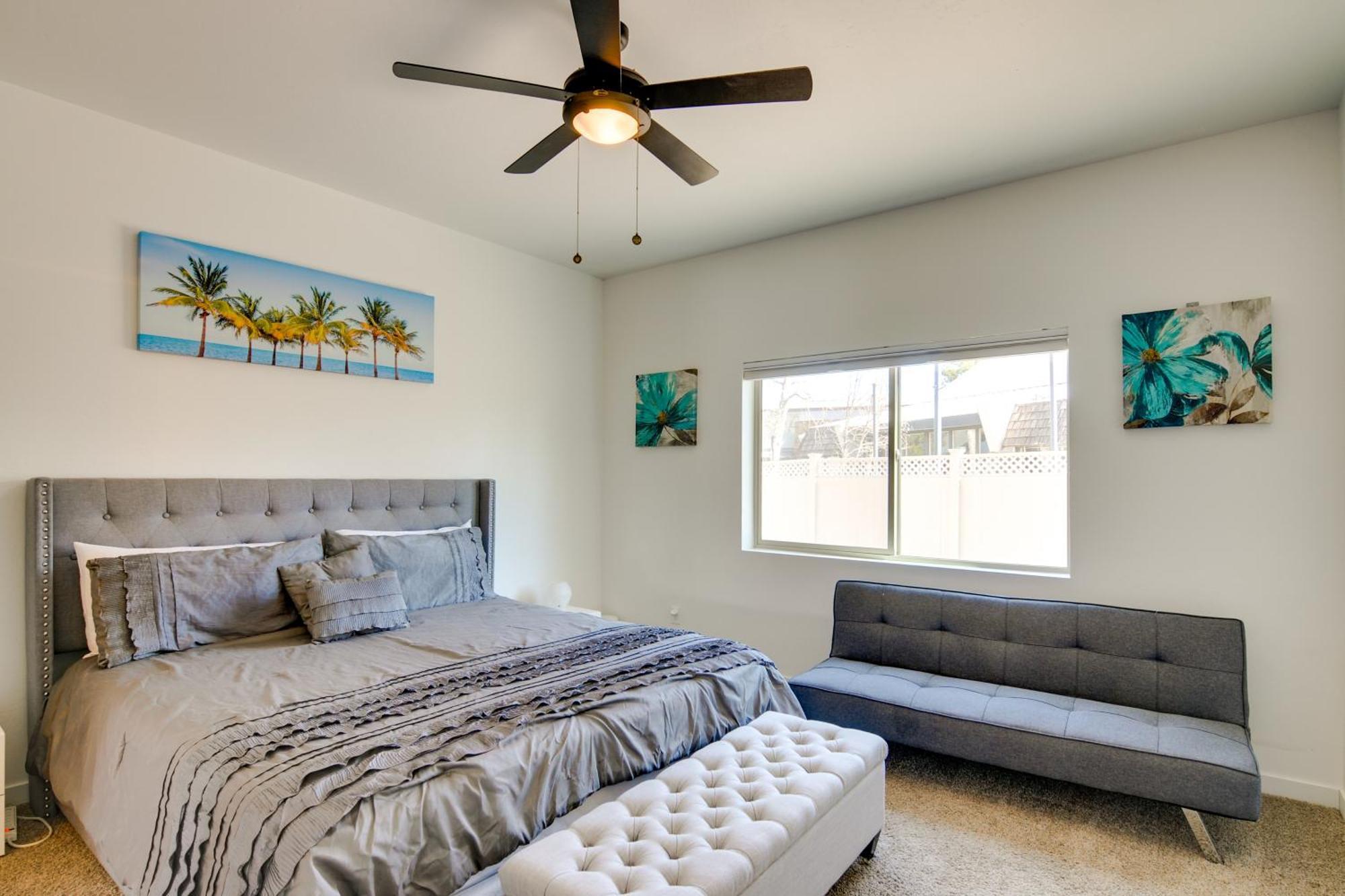 Apartment Lakefront Escape Near Hiking Trails